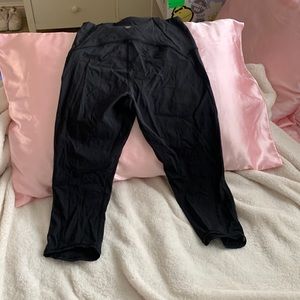 Black lululemon leggings